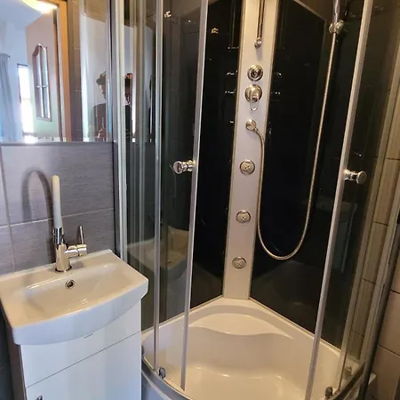 Goscinne U Wiewiory Appartement